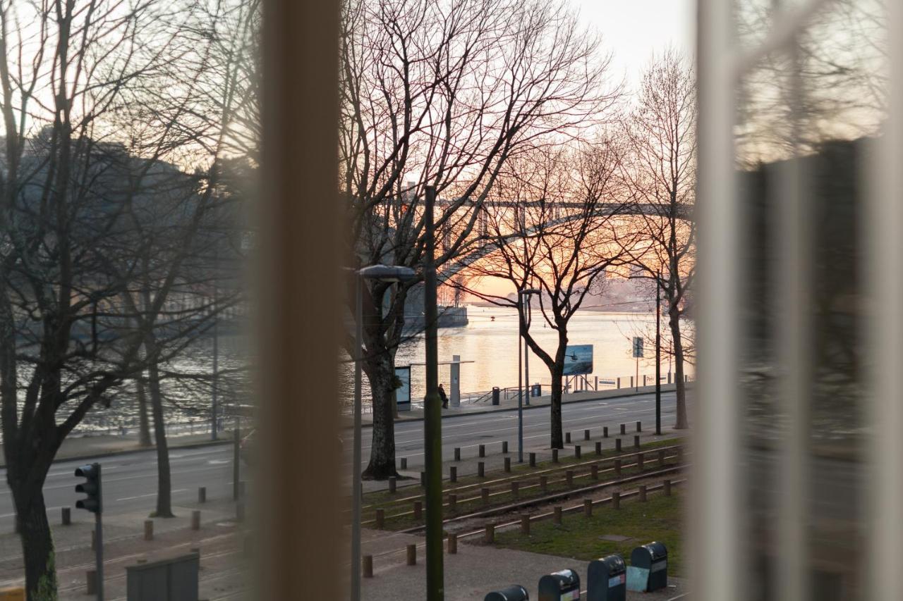 Viva Alameda Suites - River Guest House Porto Buitenkant foto