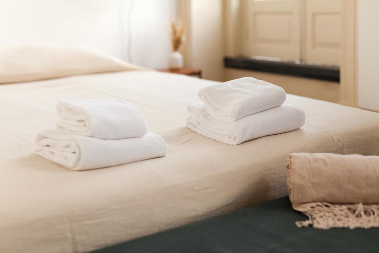 Viva Alameda Suites - River Guest House Porto Buitenkant foto